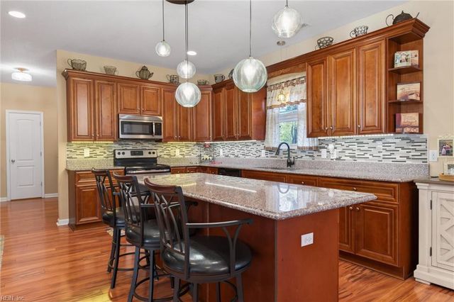 8208 Edwin DR, Norfolk, VA 23505