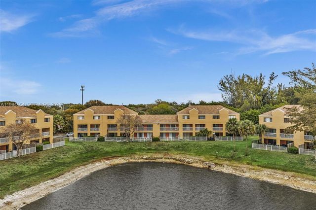 5200 NW 31st Ave 43, Fort Lauderdale, FL 33309