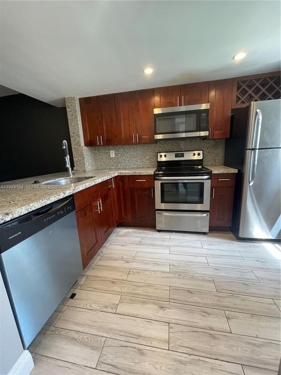 5200 NW 31st Ave 43, Fort Lauderdale, FL 33309