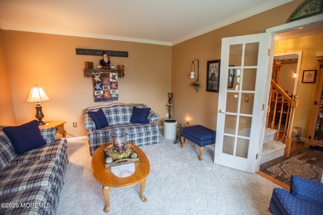107 Eric Court, Toms River, NJ 08753