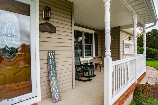 107 Eric Court, Toms River, NJ 08753