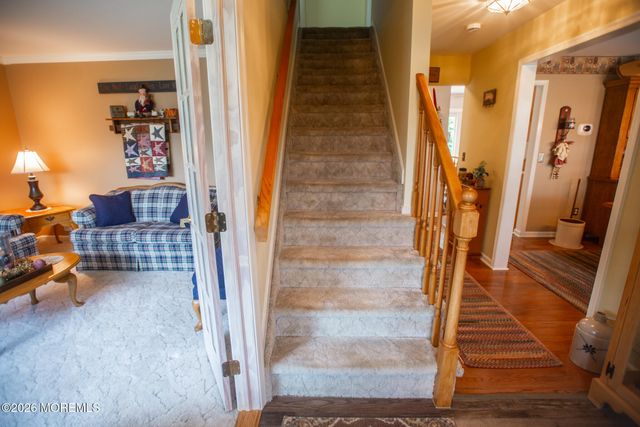 107 Eric Court, Toms River, NJ 08753