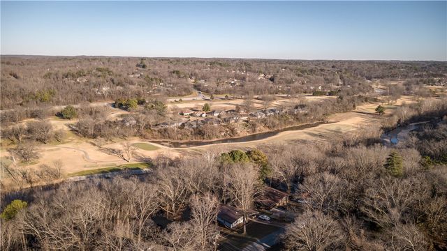 63 Hope Drive, Bella Vista, AR 72715
