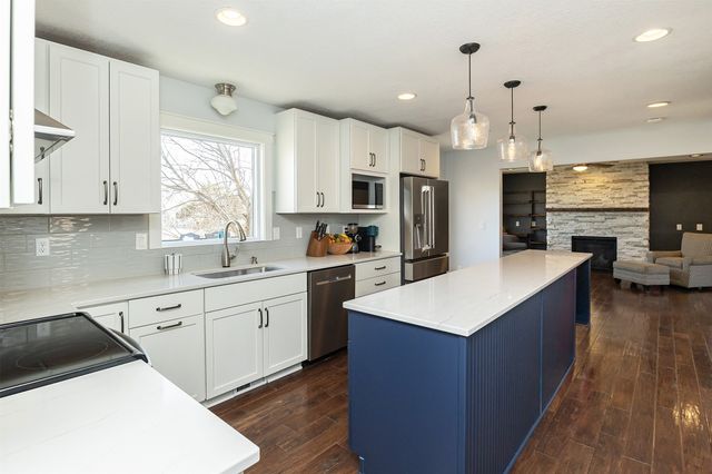 1405 NW Campus Drive, Ankeny, IA 50023