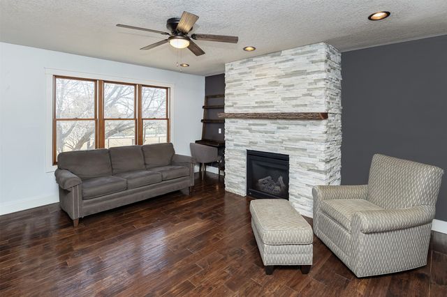 1405 NW Campus Drive, Ankeny, IA 50023