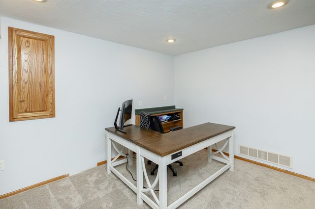 1405 NW Campus Drive, Ankeny, IA 50023