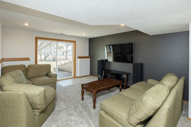 1405 NW Campus Drive, Ankeny, IA 50023