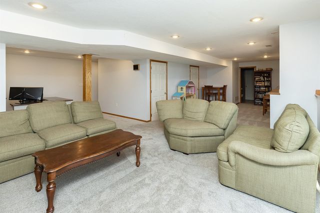 1405 NW Campus Drive, Ankeny, IA 50023