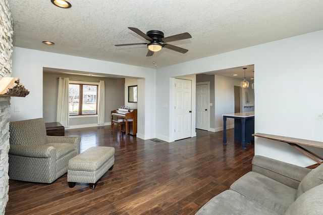 1405 NW Campus Drive, Ankeny, IA 50023