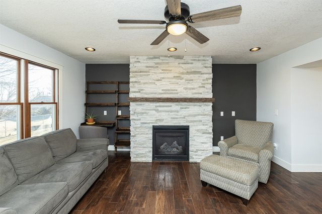 1405 NW Campus Drive, Ankeny, IA 50023