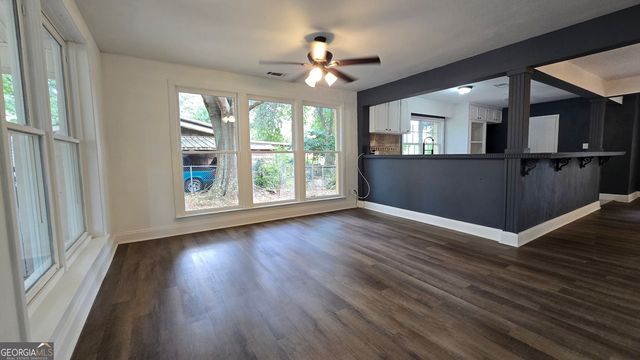 109 Meadowcliff Circle, Warner Robins, GA 31093