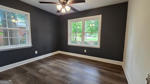 109 Meadowcliff Circle, Warner Robins, GA 31093