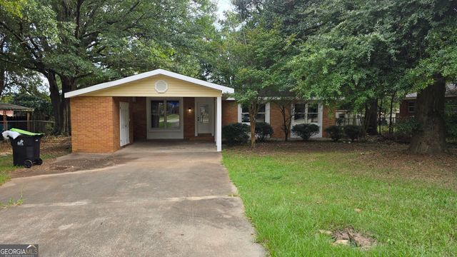 109 Meadowcliff Circle, Warner Robins, GA 31093
