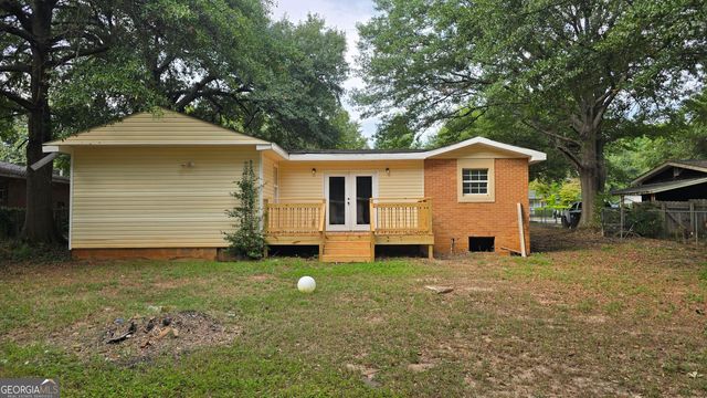 109 Meadowcliff Circle, Warner Robins, GA 31093