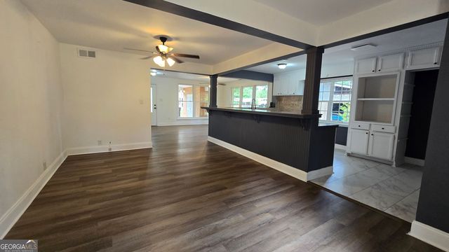 109 Meadowcliff Circle, Warner Robins, GA 31093