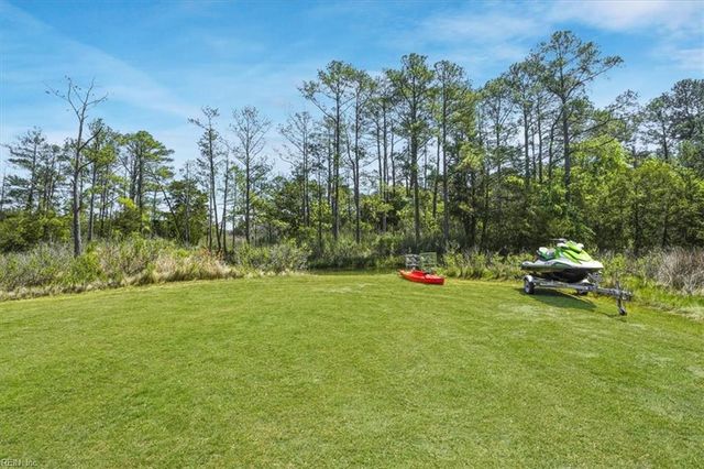 20 Freeman Dr, Poquoson, VA 23662