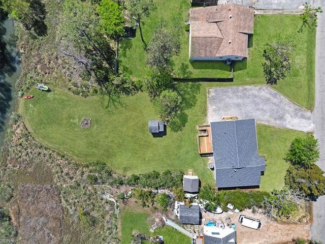 20 Freeman Dr, Poquoson, VA 23662