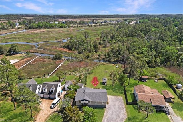 20 Freeman Dr, Poquoson, VA 23662