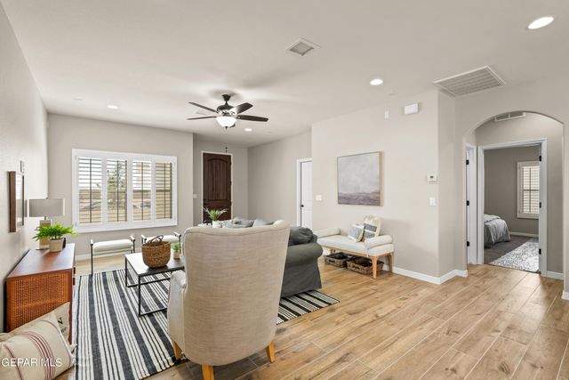 921 Raegil Street, El Paso, TX 79928