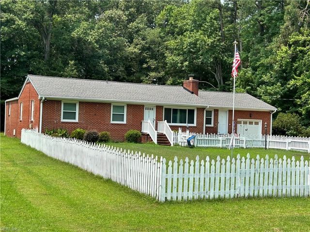 117 Wornom DR, Seaford, VA 23696