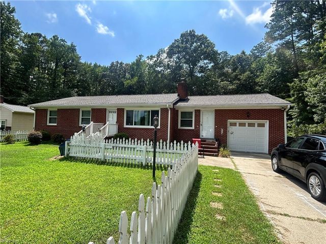 117 Wornom DR, Seaford, VA 23696