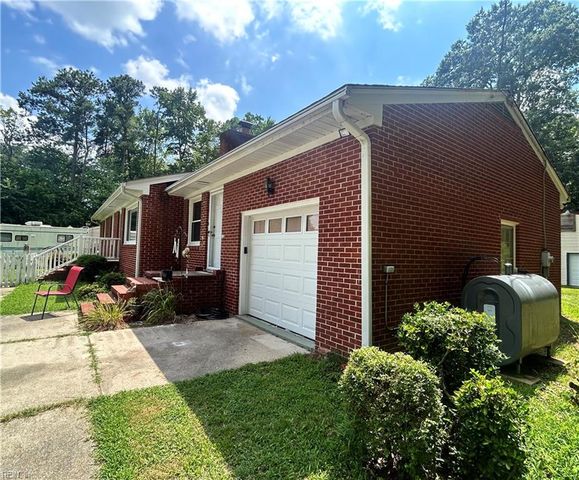 117 Wornom DR, Seaford, VA 23696