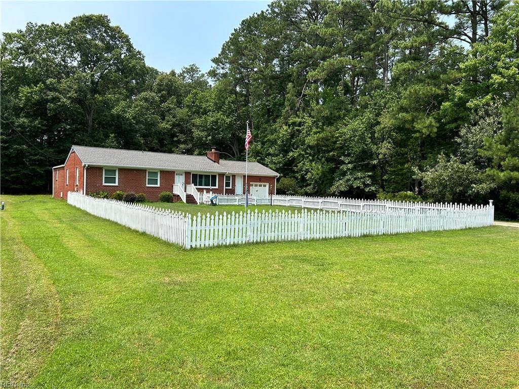 117 Wornom DR, Seaford, VA 23696