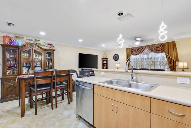 6024 Adriatic Way, West Palm Beach, FL 33413