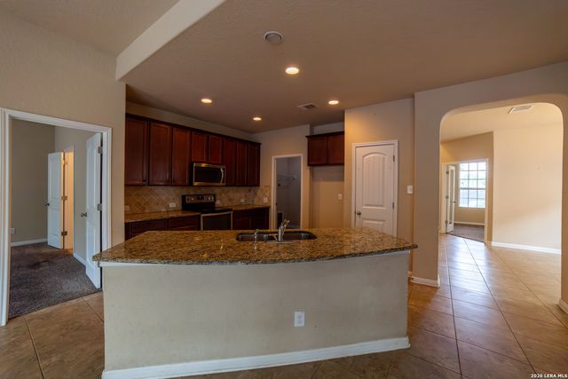 8731 Indian, Converse, TX 78109