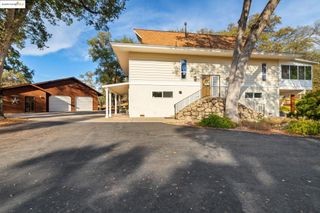 10566 Thistledown Rd, Jamestown, CA 95327