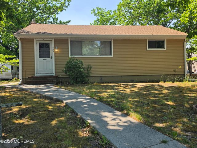 542 Jackson Avenue, Brick, NJ 08723