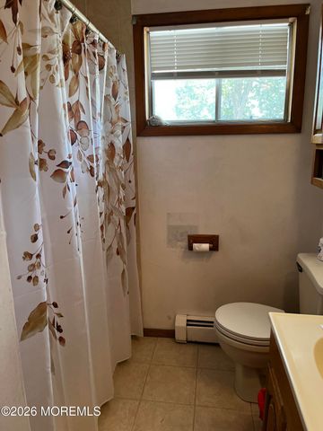 542 Jackson Avenue, Brick, NJ 08723