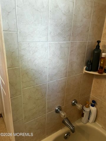 542 Jackson Avenue, Brick, NJ 08723