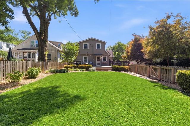 6008 Charlotte Street, Kansas City, MO 64110