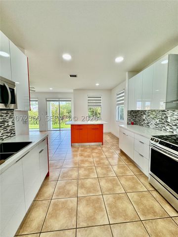 14974 SW 18th Ter, Miami, FL 33185