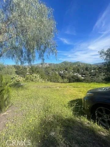 11850 West Trail, Sylmar, CA 91342