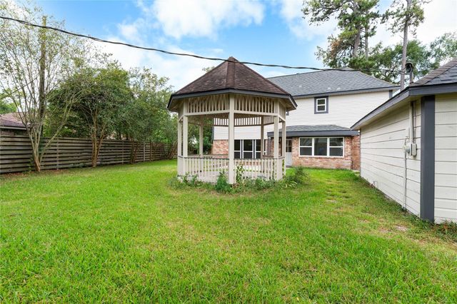 28814 Enchanted Drive, Shenandoah, TX 77381