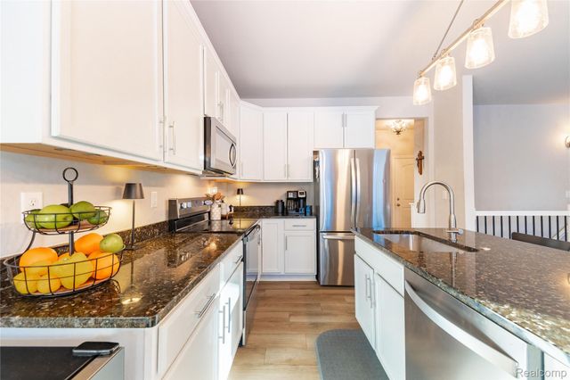 11516 Pheasant Circle, Taylor, MI 48180