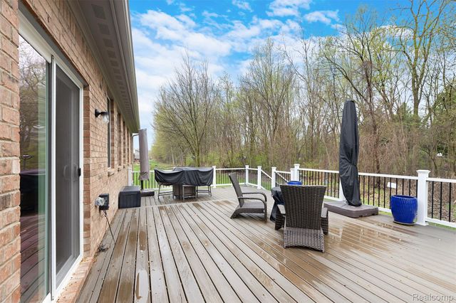 11516 Pheasant Circle, Taylor, MI 48180