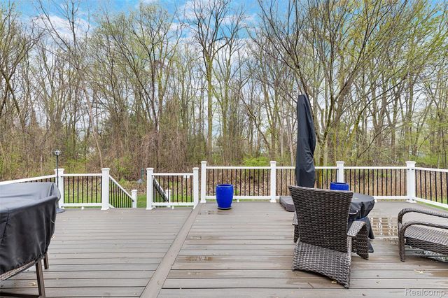 11516 Pheasant Circle, Taylor, MI 48180