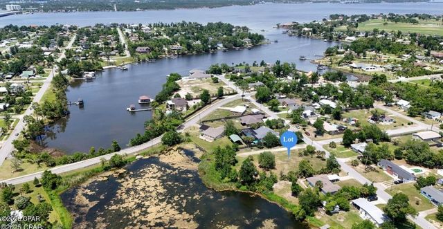 902 Iowa Avenue, Lynn Haven, FL 32444