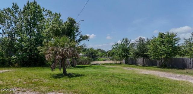 902 Iowa Avenue, Lynn Haven, FL 32444