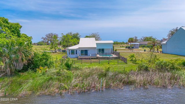 1918 Country Club Drive, Lynn Haven, FL 32444