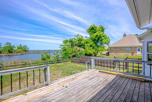 1918 Country Club Drive, Lynn Haven, FL 32444