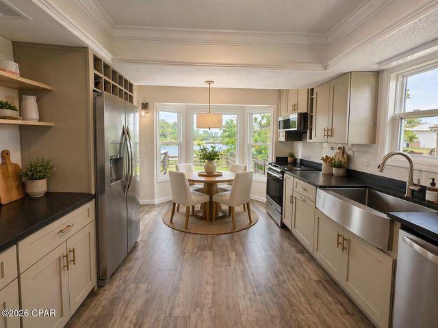 1918 Country Club Drive, Lynn Haven, FL 32444