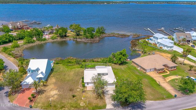 1918 Country Club Drive, Lynn Haven, FL 32444
