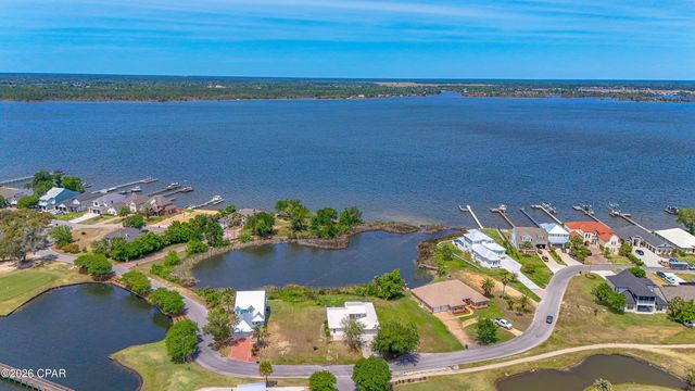 1918 Country Club Drive, Lynn Haven, FL 32444