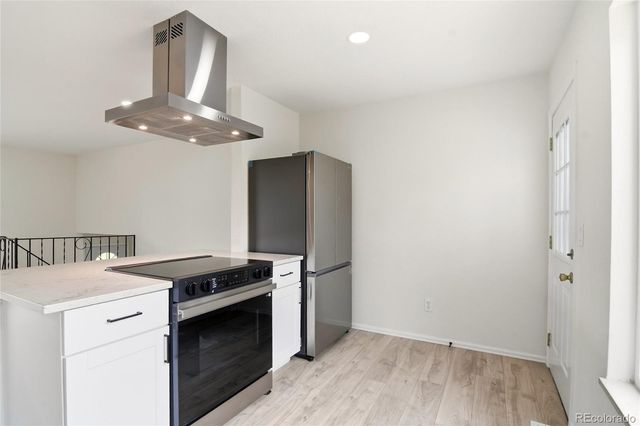 3227 S Hoyt Way, Lakewood, CO 80227