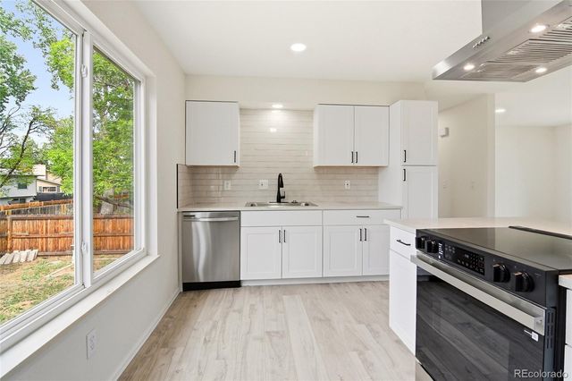 3227 S Hoyt Way, Lakewood, CO 80227