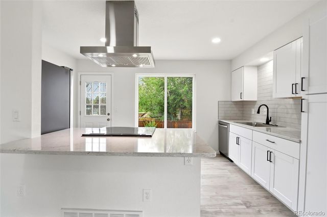 3227 S Hoyt Way, Lakewood, CO 80227